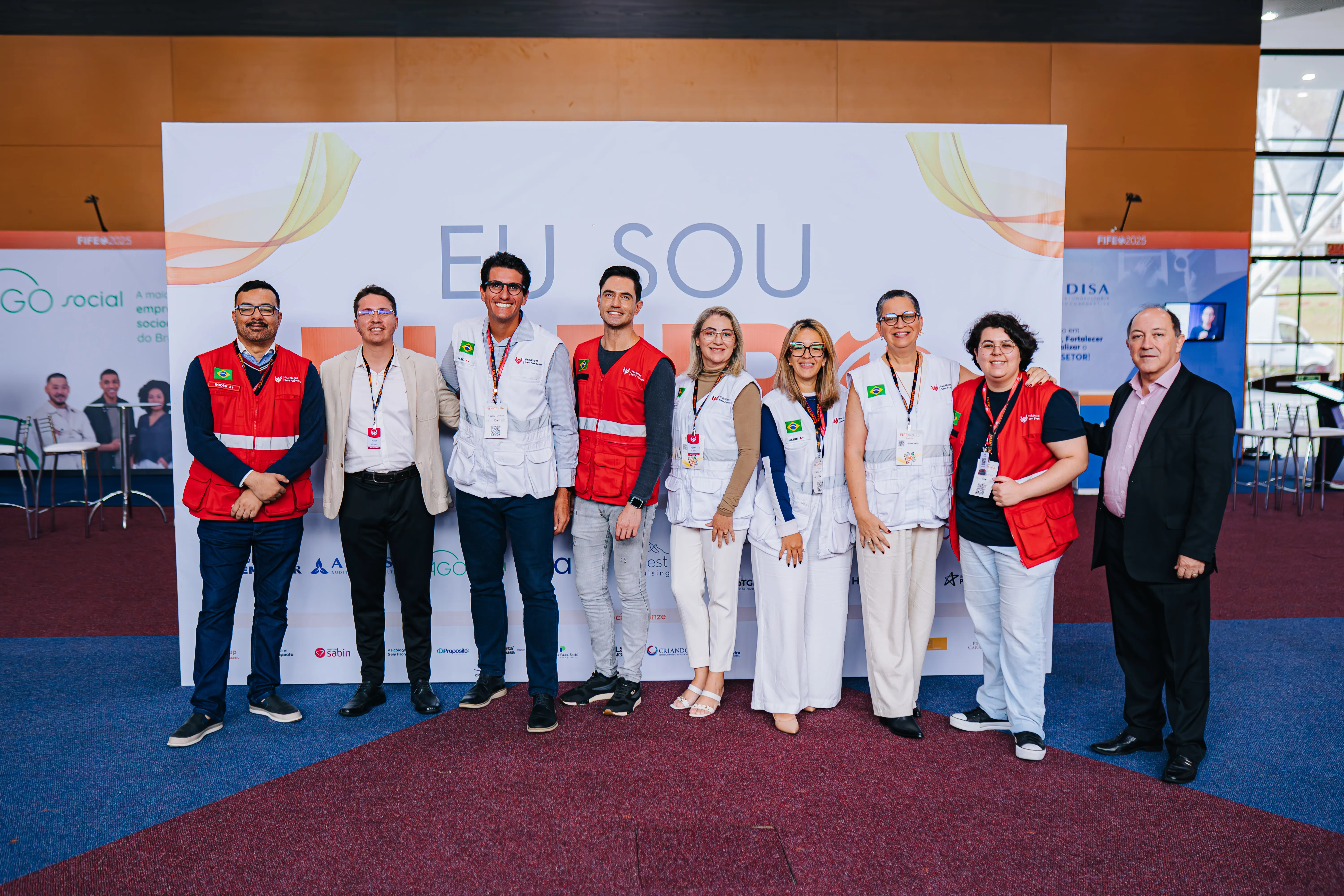 Psicólogos Sin Fronteras aborda la salud mental en desastres y la democratización del acceso durante su participación en FIFE 2025